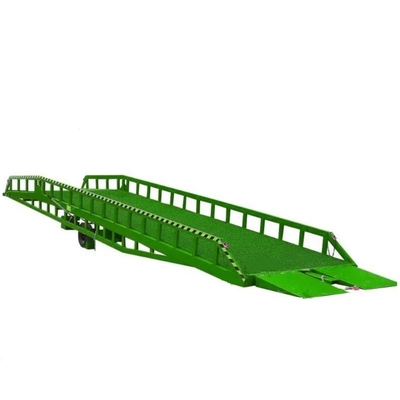 8000Kg Capacity Container Loading Portable Dock Ramp Manual Hydraulic Power