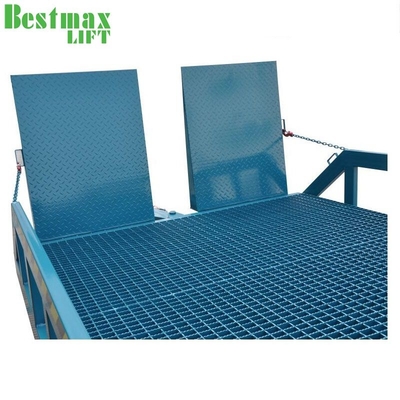 Blue Hydraulic Container Loading Mobile Yard Ramp 6000Kg Loading Capacity